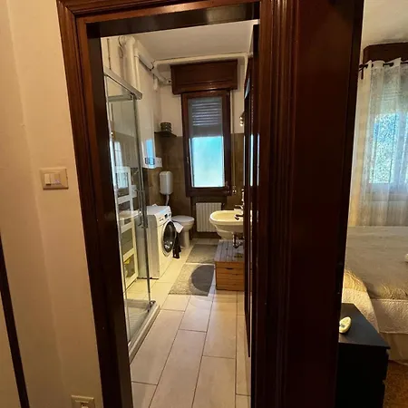 Apartment Demode